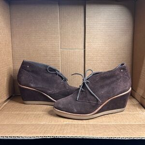 Coach Cassy Chestnut Brown Suede Wedge High Heel Lace Up Boots Women's Size 7.5B
